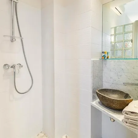 アパート Market Square 2 Bedrooms 2 Baths Ac Private Garage