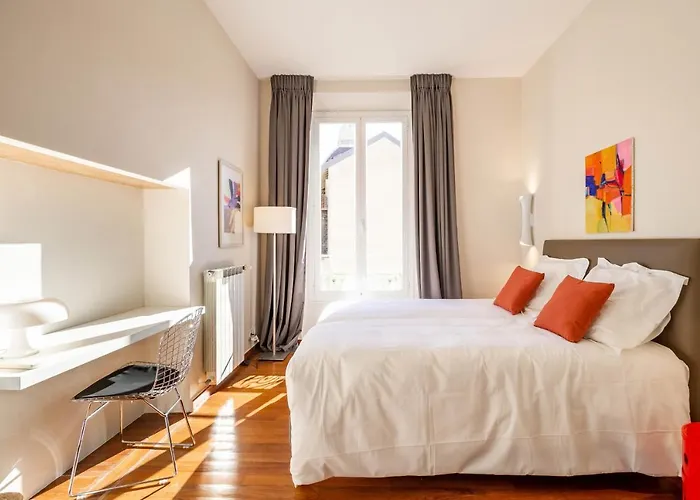 Lägenhet Market Square 2 Bedrooms 2 Baths Ac Private Garage *